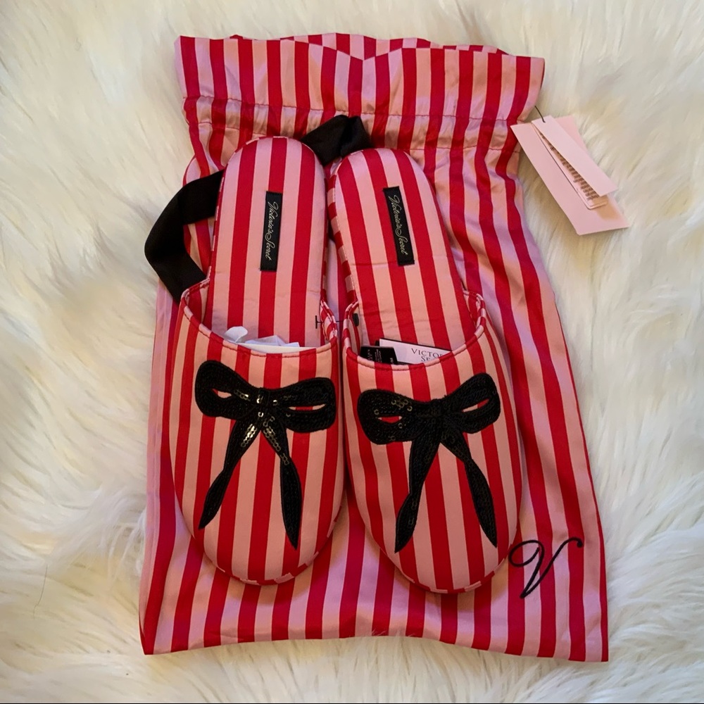 Victoria’s Secret Striped Slippers NWT 7-8 Medium - Picture 2 of 9